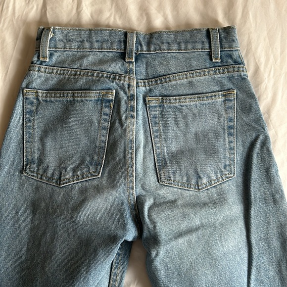 American Apparel “the high waisted jeans” size 25 light wash - Picture 3 of 3